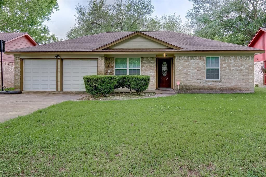 11911 24th Street, Santa Fe, TX 77510