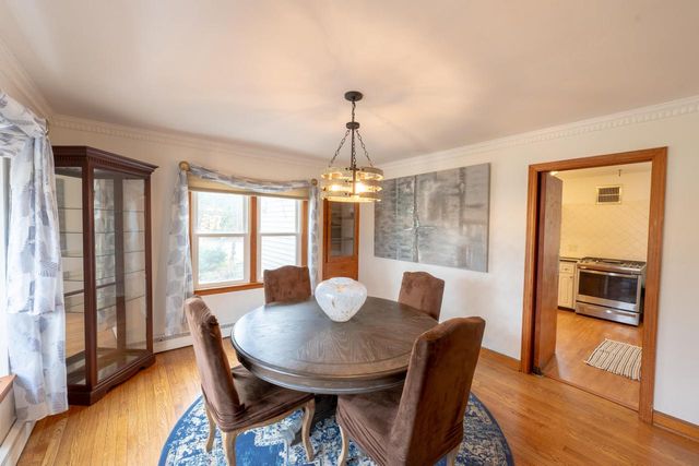 101 E Clovernook LANE, Glendale, WI 53217