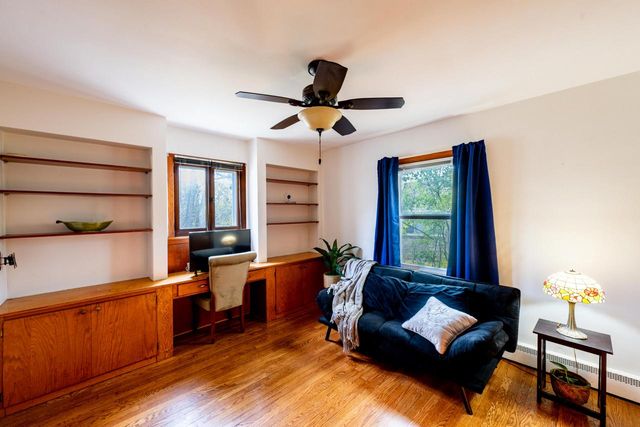 101 E Clovernook LANE, Glendale, WI 53217