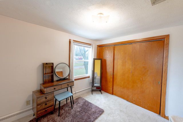 101 E Clovernook LANE, Glendale, WI 53217