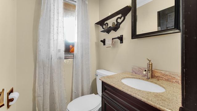 3050 E 139th Avenue, Crown Point, IN 46307