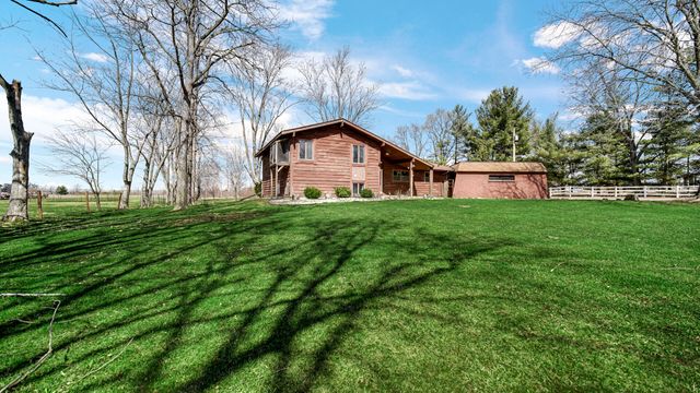 3050 E 139th Avenue, Crown Point, IN 46307