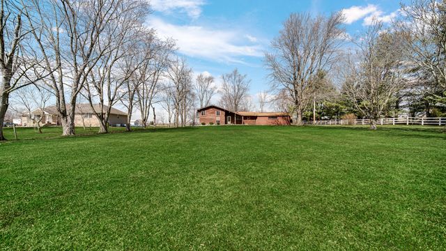 3050 E 139th Avenue, Crown Point, IN 46307