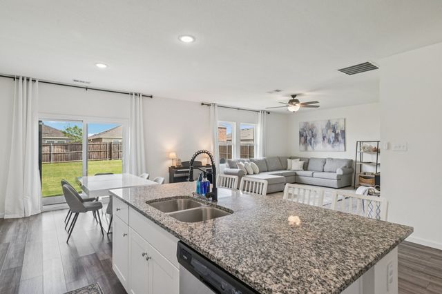 770 Yorkshire Drive, Lavon, TX 75166