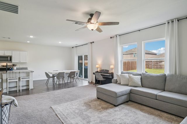 770 Yorkshire Drive, Lavon, TX 75166