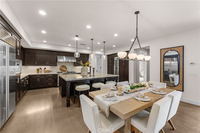 139 Sunset, Irvine, CA 92602