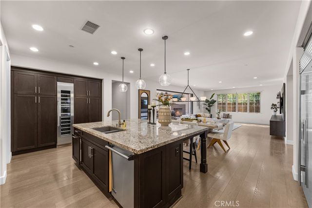 139 Sunset, Irvine, CA 92602