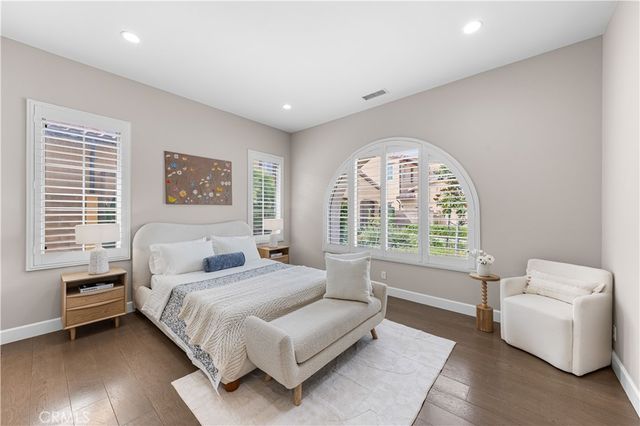 139 Sunset, Irvine, CA 92602