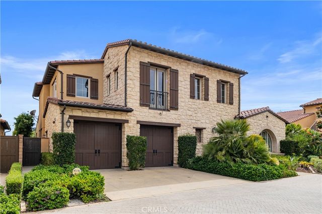 139 Sunset, Irvine, CA 92602
