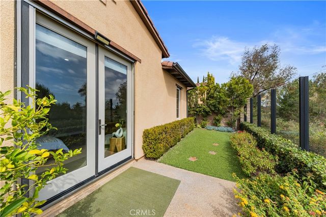 139 Sunset, Irvine, CA 92602
