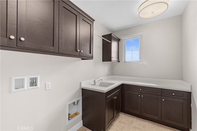 139 Sunset, Irvine, CA 92602