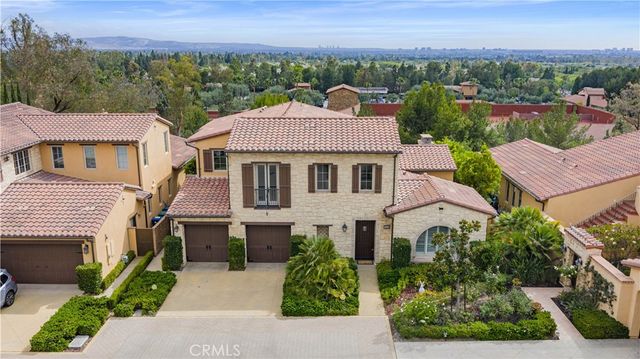 139 Sunset, Irvine, CA 92602