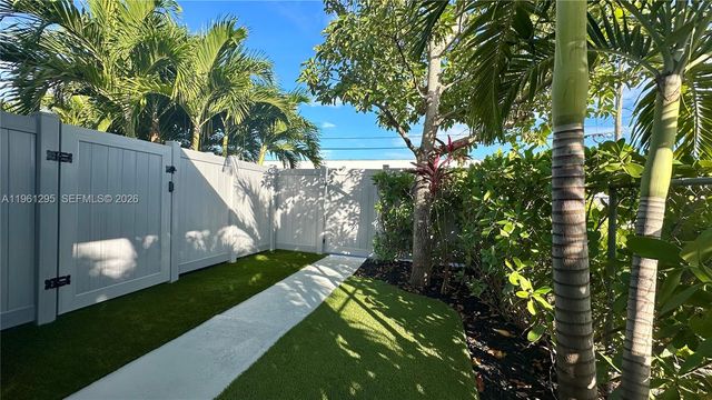 1109 NE 6th Ave 1, Fort Lauderdale, FL 33304