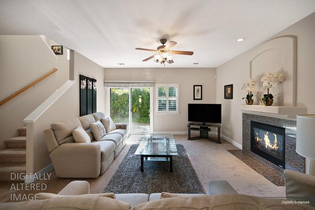 9 Waters Cove Ct, Sacramento, CA 95831