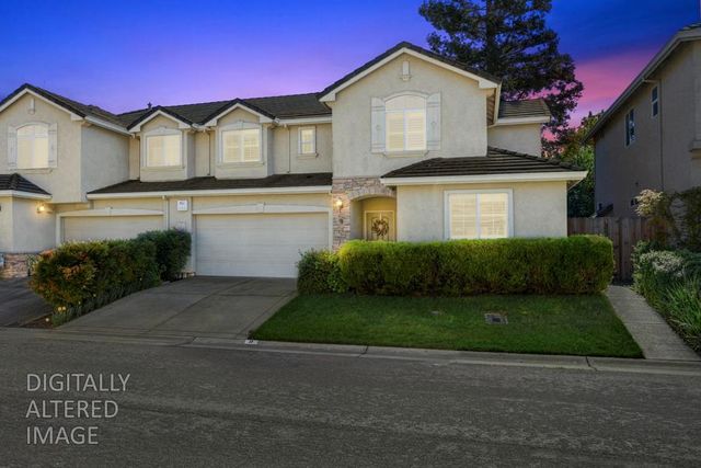 9 Waters Cove Ct, Sacramento, CA 95831