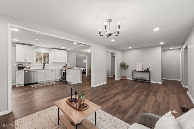 14890 Prospect Road, Strongsville, OH 44149