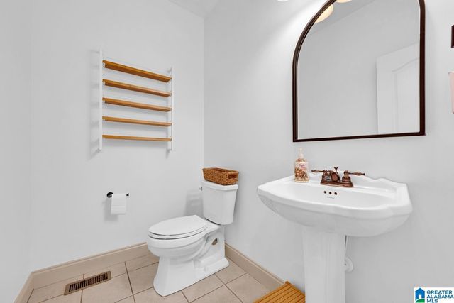 194 MAGNOLIA DRIVE, Warrior, AL 35180