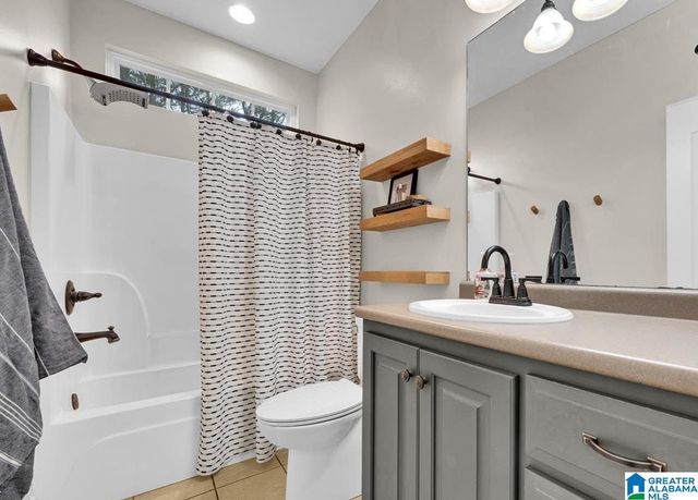 194 MAGNOLIA DRIVE, Warrior, AL 35180