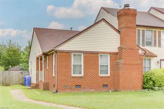225 W Wexford DR, Suffolk, VA 23434