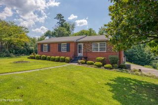 509 N Maple St, Maryville, TN 37801