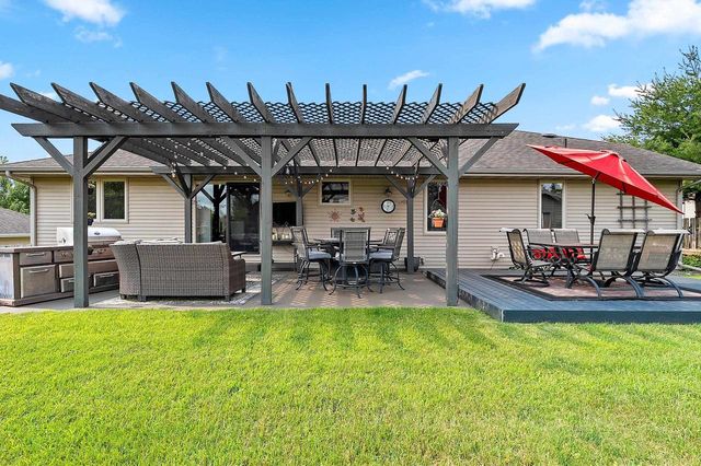 3182 PRIMROSE LANE, Green Bay, WI 54313