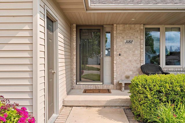 3182 PRIMROSE LANE, Green Bay, WI 54313
