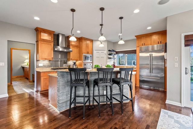 1194 Four Winds WAY, Hartland, WI 53029