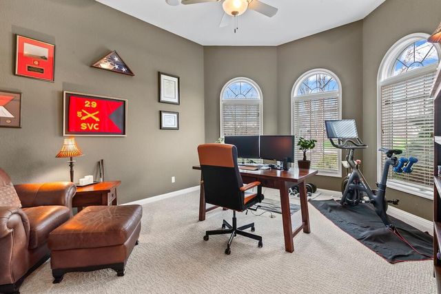 1194 Four Winds WAY, Hartland, WI 53029
