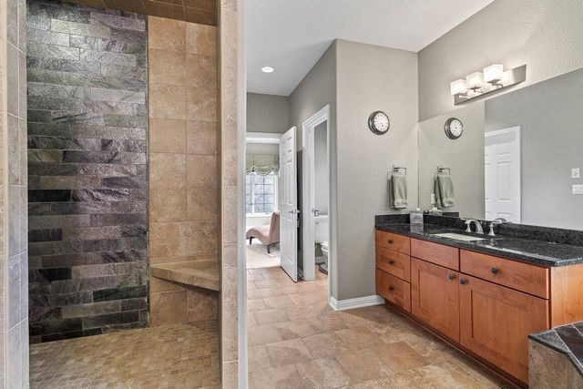 1194 Four Winds WAY, Hartland, WI 53029