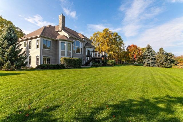 1194 Four Winds WAY, Hartland, WI 53029