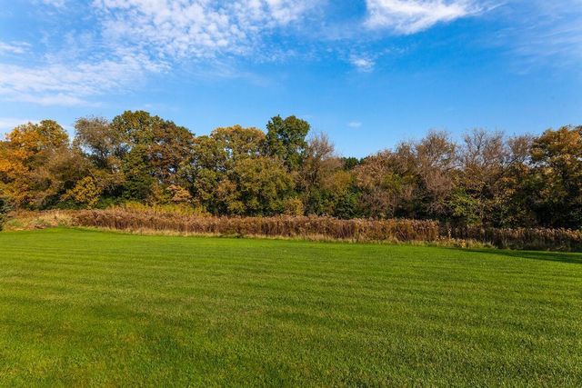 1194 Four Winds WAY, Hartland, WI 53029