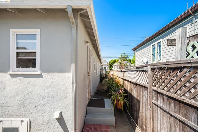 1912 Lafayette St, Alameda, CA 94501