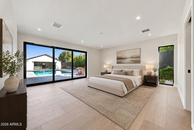 1955 E GREENWAY Road, Phoenix, AZ 85022