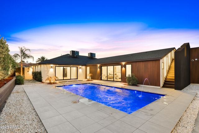 1955 E GREENWAY Road, Phoenix, AZ 85022