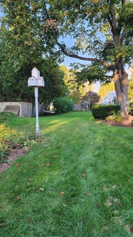 12 Mayhew 1, Hopkinton, MA 01748