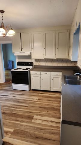 12 Mayhew 1, Hopkinton, MA 01748