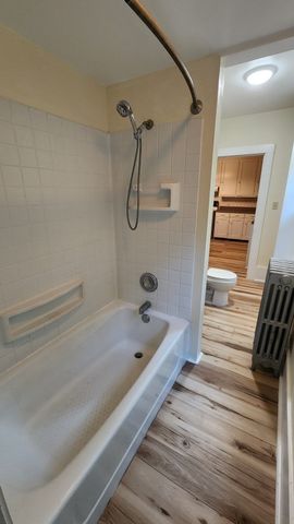 12 Mayhew 1, Hopkinton, MA 01748
