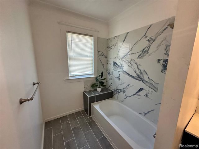 3560 Guilford Street, Detroit, MI 48224