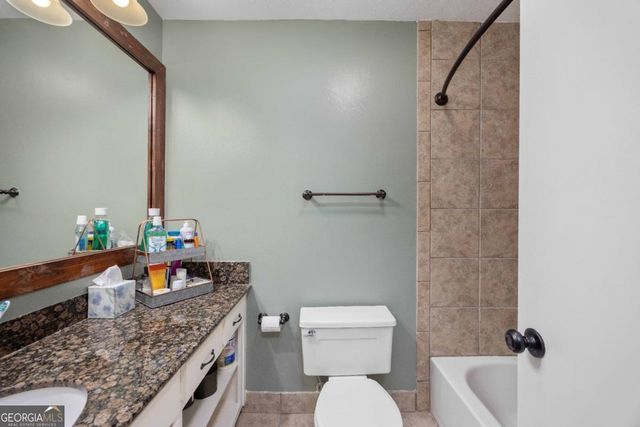 2377 W Cedar Lane, Pine Mountain, GA 31822