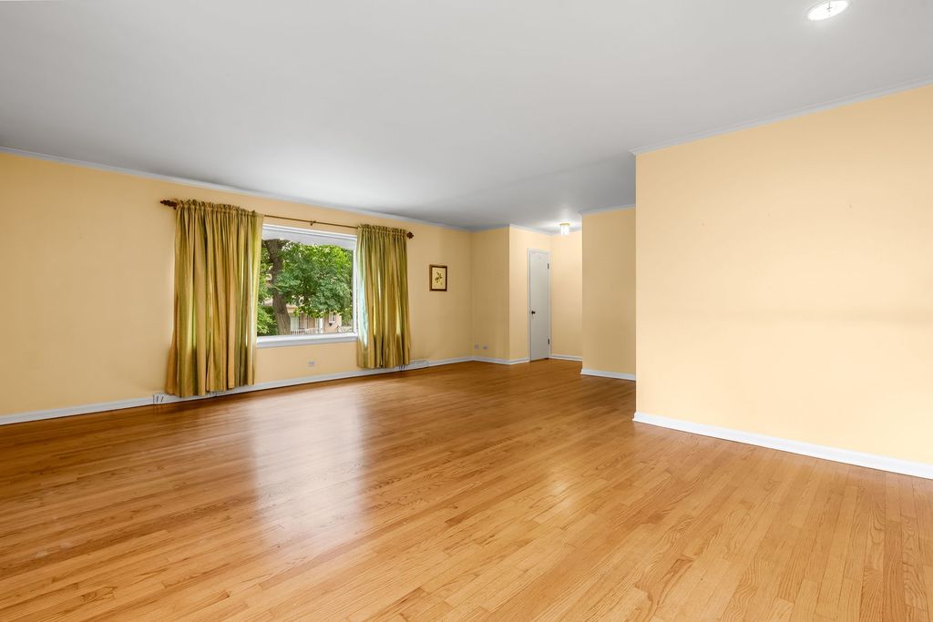88 Pine Avenue 2B, Riverside, IL 60546 — photo 5