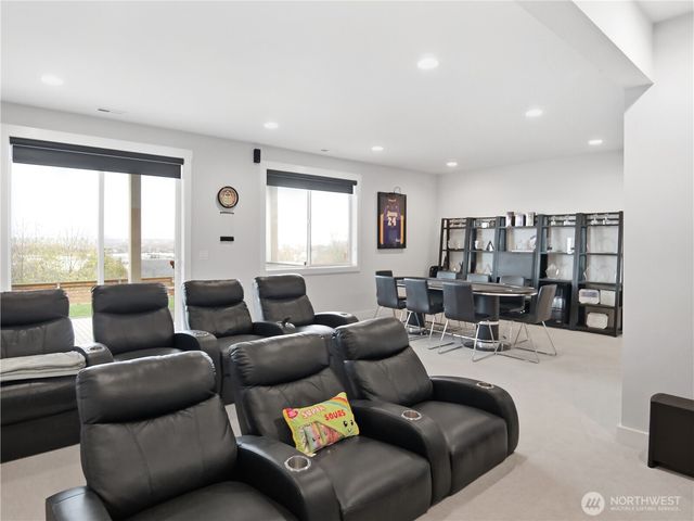 2700 83rd Avenue Ct E, Edgewood, WA 98371