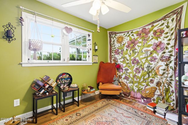 5708 Tamarack Ln, Louisville, KY 40258