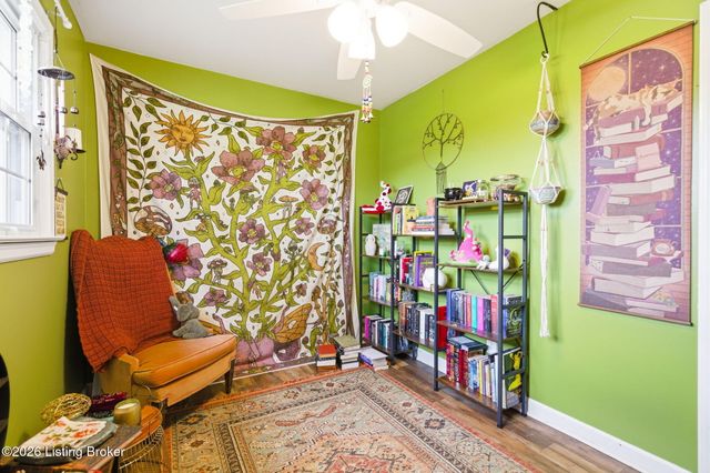 5708 Tamarack Ln, Louisville, KY 40258