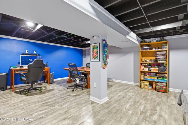 5708 Tamarack Ln, Louisville, KY 40258