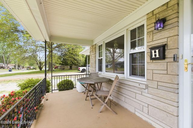 5708 Tamarack Ln, Louisville, KY 40258