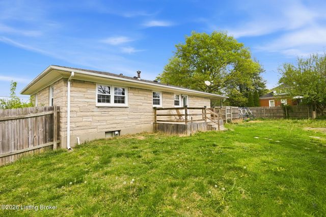 5708 Tamarack Ln, Louisville, KY 40258