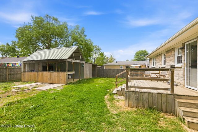 5708 Tamarack Ln, Louisville, KY 40258