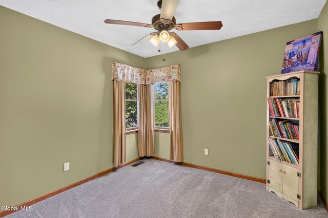 10 Victorian Drive, Poestenkill, NY 12140