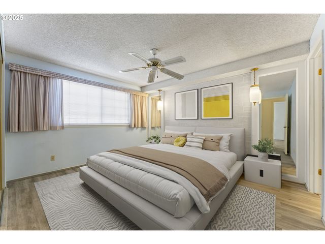 820 Ne COCHRAN Ave, Gresham, OR 97030