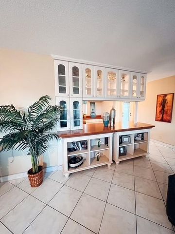 4311 NW 16th St 303B & 304B, Fort Lauderdale, FL 33313